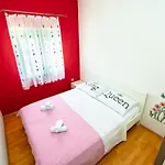 Apartman Kod Lipa Apartament Posedarje