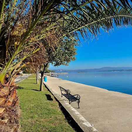 Apartman Kod Lipa Apartman Posedarje