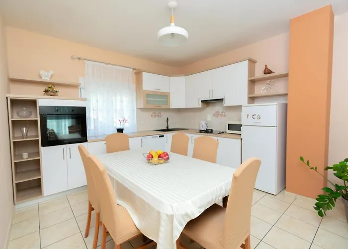 Apartman Kod Lipa *